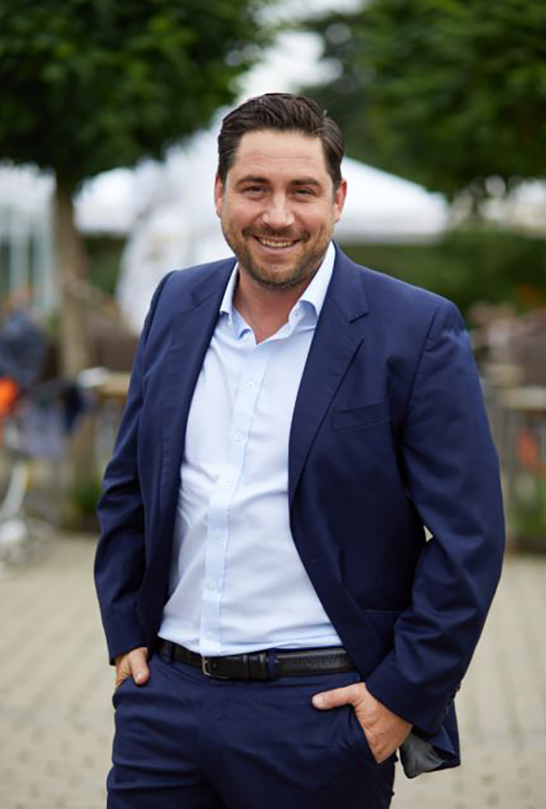Oliver Brencher – Geschäftsführender Gesellschafter · Versicherungskaufmann bei Becker & Brencher